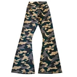 AE Flare Camo Leggings - Brand New with Tags